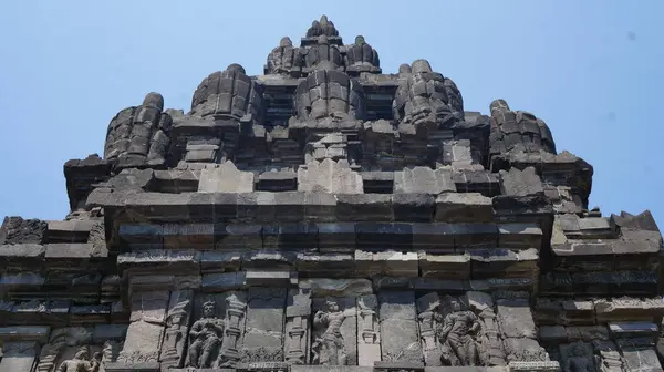 Endonezya şehrindeki antik Prambanan Hindu tapınağı, en ünlü eyaletin başkenti.