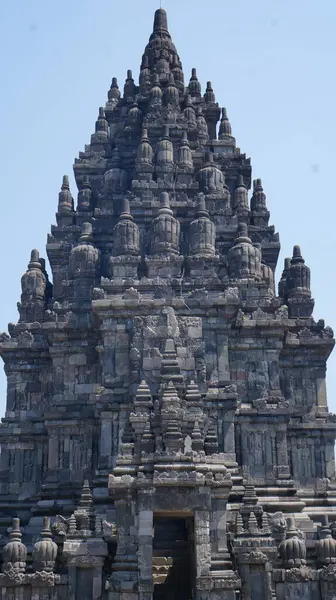 Endonezya şehrindeki antik Prambanan Hindu tapınağı, en ünlü eyaletin başkenti.