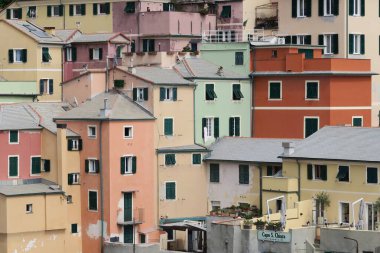 Boccadasse, Cenova, İtalya 'nın renkli şehir manzarası. Uyumlu renk resmi.