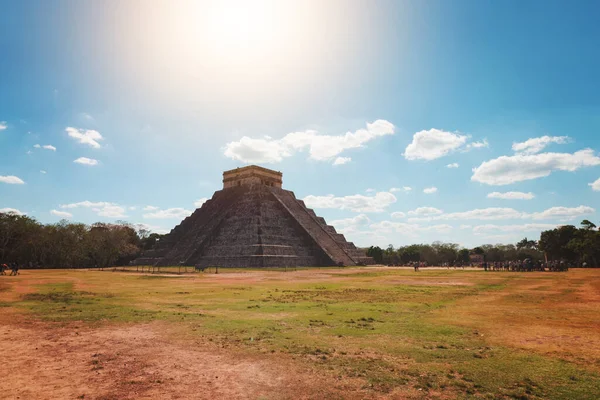 stock image Pyramid and city in ruins in Tulum Mexico. Sunny Day in the Historic Maya City for tourism.