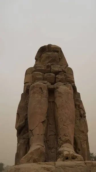 Batı kıyısında Luxor City yakınlarında bir yer.
