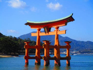 Japonya, Hiroşima 'daki Shrine Kapısı' nda Miyajima Tori..