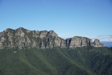 La Garrotxa güzel Katalonya 'da bir sonbahar gününün manzarası