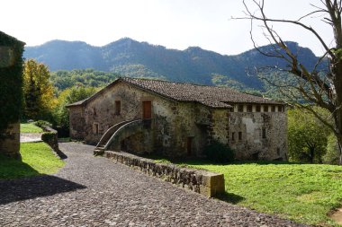 La Garrotxa güzel Katalonya 'da bir sonbahar gününün manzarası