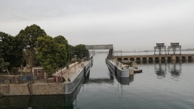 Panorama Kanalı, Nil 'in Luxor' a giden bir gemi gezisindeki görüntülerini kaldırıyor.