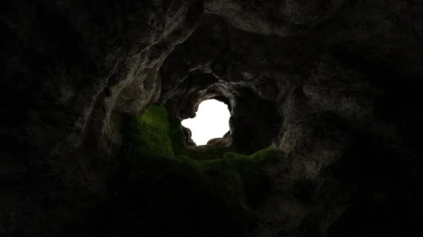 Utsikt Från Djup Grotta Med Gräs Hål Stenigt Berg Solnedgång — Stockfoto