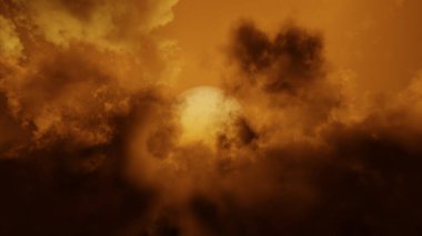 Altın gün batımı, ılık bir parıltı saçar. Karanlık ve dalgalı bulutların arasından geçerken. Aşağıdaki sakin manzara alacakaranlıkta solan ışıkla aydınlanır ve sakin bir atmosfer yaratır. 3d hazırlayıcı