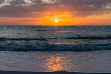 Günbatımı Napoli Plajı Florida