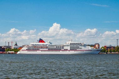 Helsinki, Finlandiya - 12 Haziran 2022: Yolcu gemisi Europa Helsinki limanında.