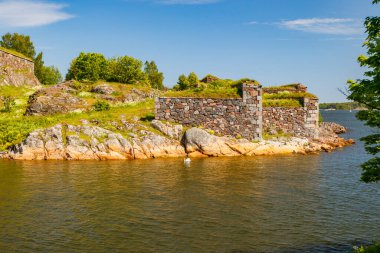 Finlandiya, Helsinki 'de yaz günü Suomenlinna Kalesi.
