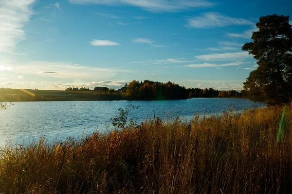 フィンランド 秋のKymijoki川の美しい夕日 — ストック写真