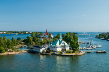 Helsinki, Finlandiya takımadalarında restoranları olan Valkosaari Adası.