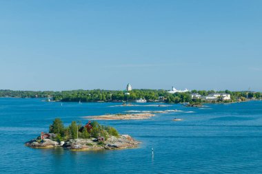 Helsinki 'den denize ve Suomenlinna Kalesi' ne panoramik manzara.