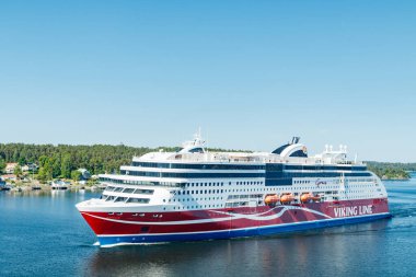 Stockholm, İsveç - 13 Haziran 2023: Feribot Viking Hattı Grace Baltık denizinde
