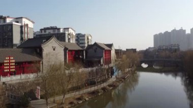 Nehrin aşağısında, Luoyang Eski Kasabası, Çin