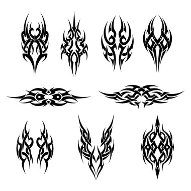 Keskin Kenarlar ve Vücut Sanatı İçin Akan Çizgilerle Soyut ve Organik Şekiller içeren Kalın Kabile Dövmeleri Koleksiyonu