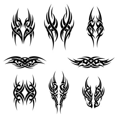 Vücut Sanatı ve Geçici Yıllıklar İçin Kabile Dövme Tasarımları Koleksiyonu Karmaşık Desenler ve Soyut Şekiller Eşsiz Kişisel İfade Sunuyor