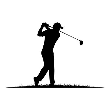 Golf sahasında golf oynarken sopa sallayan bir golfçü.