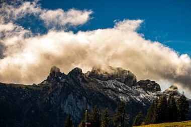Seealpsee Schweizer Berge zu Fuss