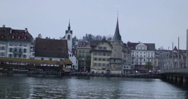 İsviçre 'deki Lucerne şehrinin görüntüsü. Video 8k