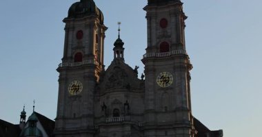 St.Gallen 'deki eski kasabanın İsviçre manzarası.