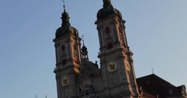 St.Gallen 'deki eski kasabanın İsviçre manzarası.