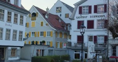 İsviçre 'deki eski kasaba St. Gallen' de yürüyüş turu.