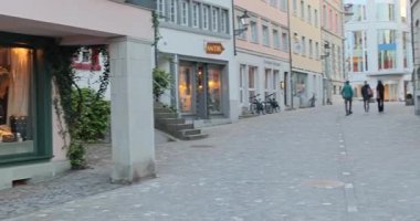 İsviçre 'deki eski kasaba St. Gallen' de yürüyüş turu.