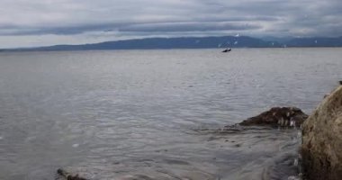 Göllü güzel bir manzara.