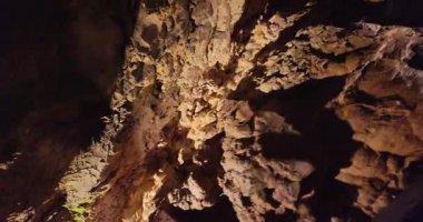 Dağlardaki güzel mağara Kristallhle Kobelwald