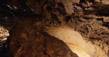 Dağlardaki güzel mağara Kristallhle Kobelwald