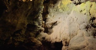 Dağlardaki güzel mağara Kristallhle Kobelwald