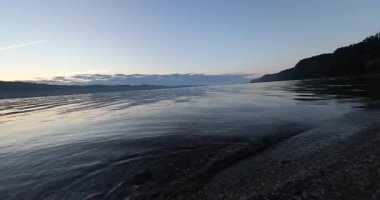 Sahilde gün batımı