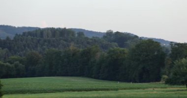 Dağların güzel manzarası 8k ultra HD