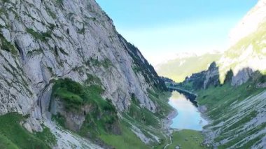 Dağların manzarası Flensee