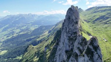 İsviçre Alpleri 'nin dağlarının manzarası
