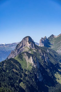Dağların güzel manzarası