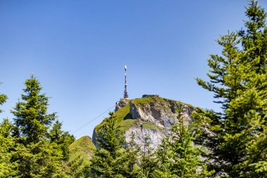 İsviçre Alplerindeki dağ zirvesi, Hoher Kasten, İsviçre