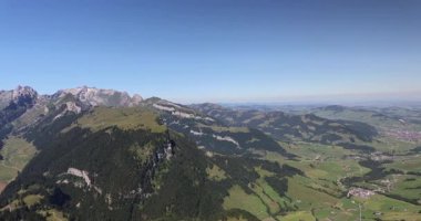 Dağın zirvesinden manzara