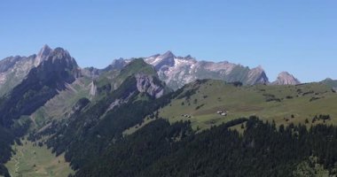 Dağların manzarası İsviçre 8k ultra HD