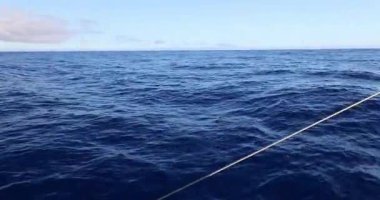 Denizde balıkçı teknesi