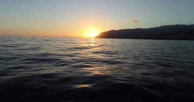 Ozean Insel Madeira, Portekiz 'de gün batımı. güzel arkaplan