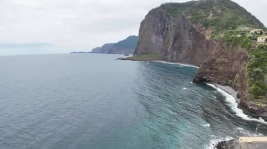 Deniz ve okyanusun havadan görünüşü