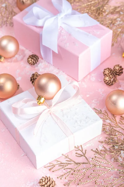 Rosa Ouro Natal Fundo Ano Novo Com Galhos Árvore Natal — Fotografia de Stock