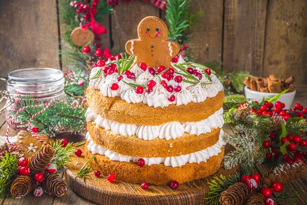 Festive Christmas Gingerbread Cake Whipped Cream Cheese Decorated Cranberry Gingerbread — Stock Photo, Image