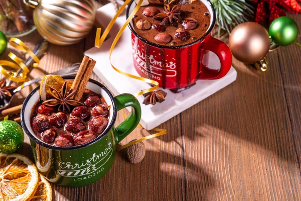 Hausgemachte Haselnuss Heiße Schokolade Dunkler Winter Kakao Drink Mit Vielen — Stockfoto