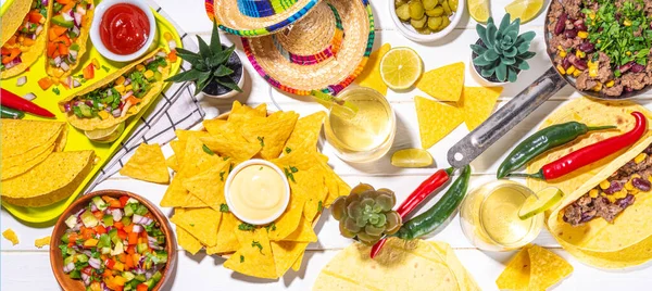 Cinco Mayonez Partisi Yemeği Meksika Bayramı Cinco Mayo Geleneksel Yemekleri — Stok fotoğraf