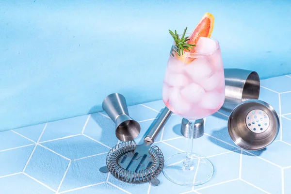 Zomer Alcohol Verfrissend Drankje Met Grapefruit Rozemarijn Grapefruit Margarita Mimosa — Stockfoto