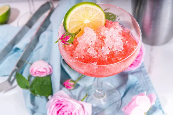 Bevroren Rozendaiquiri Margarita Cocktail Champagne Roze Rozenwijn Alcohol Drank Met — Stockfoto