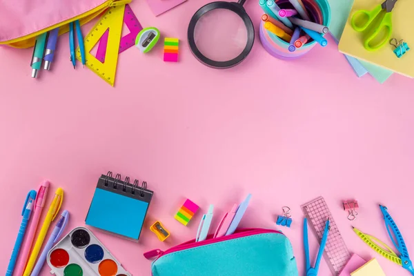 Equipo Escuela Alto Color Rosa Brillante Plana Laico Varios Materiales —  Fotos de Stock
